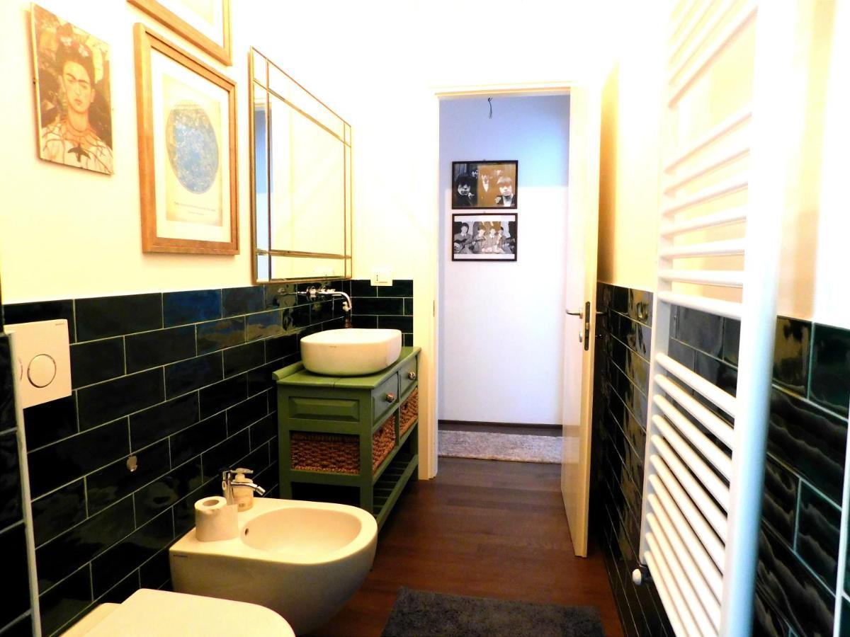 Bologna City Center Aldrovandi Flat Luaran gambar